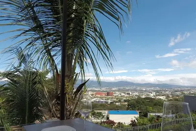 Image de Cozy Escazú Apartment with great view & location