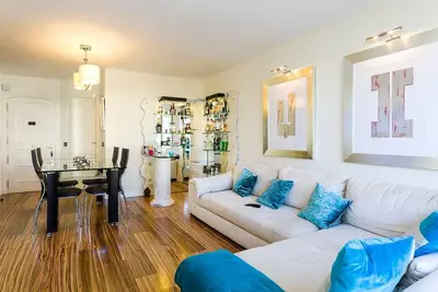 Image de Luxury Apartment in Marina