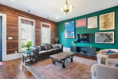 Image de Beautiful Townhome Steps From Saint Charles Ave