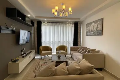 Image de Stylish Luxe Apt Steps from Junction Mall