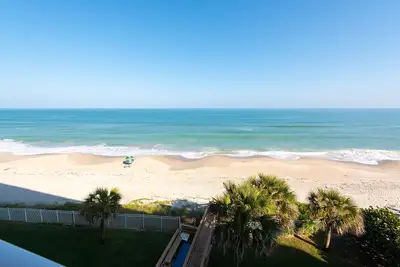 Image de Oceanfront 2bedroom/2Bathroom condo from the 5th floor