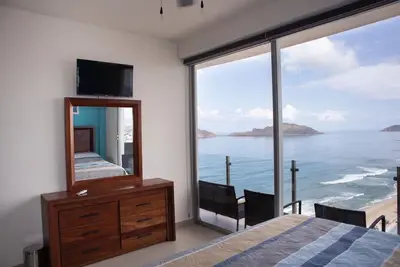 Image de Portico Condos Apartment level 20, in front of the beach in Mazatlan