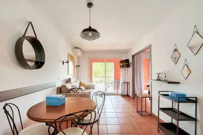 Image de Klimatisiertes Apartment 2 Zimmer 4 Personen - Prestige - super Home