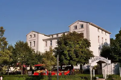 Image de Modern vacation apartment in a central location, close to the beach - Kurhaus Nordstrand FeWo 43 - Kurhaus Nordstrand
