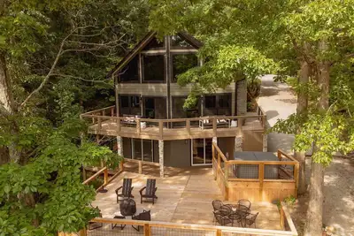 Image de Watts Bar Lake-Waterfront Home