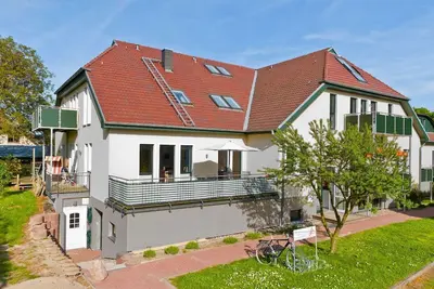 Image de Quiet location, balcony and with garden use and sea view - Höftresidenz FeWo 15 - Höftresidenz