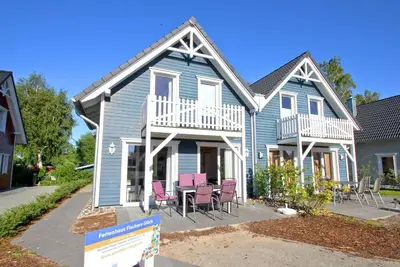 Image de Vacation home Fischers Glück - picturesque location directly at the sailing harbor, chic Swedish house - Fischers
