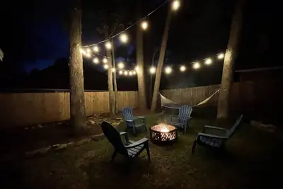 Image de 2300 Sq Ft, 4\/2 ❤️ 2 Minutes From Lake Conroe