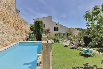 Image de Maison de village, au cœur de Grignan, avec piscine privée