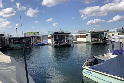 Image de Casa di Lago houseboat - a time-out with a difference
