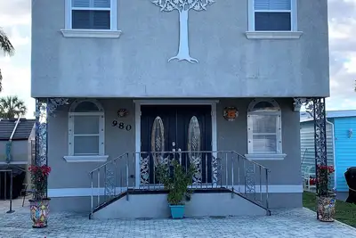 Image de Nettles Island Off the Hook Custom 2 Story Beach House