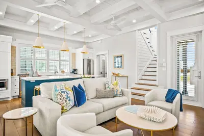 Image de Cozy Lakeside Cottage @ Cinnamon Shore South w/ Amenity Access