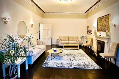 Image de Luxury 3-bedroom House 3 minutes from Tube station
