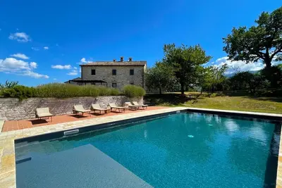 Image de Checello 12 by Marche Holiday Villas