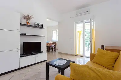 Image de Appartement dans Poreč avec Balcon, Climatisation, Wifi, Machine à laver (4928-10)