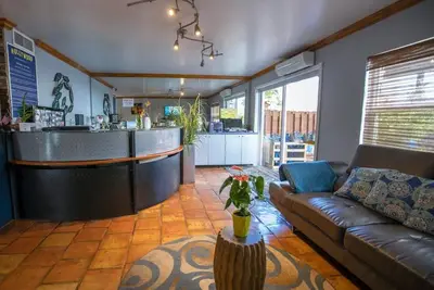 Image de Steps to the Beach! 3 Convenient Units, Dining, Near ArtsPark at Young Circle