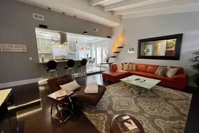 Image de Modern Beach Bungalow, walk to beach, family and dog friendly