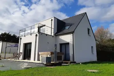 Image de Maison à 200 mètres des plages avec jacuzzi