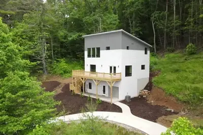 Image de Brand New! Modern Mountain Retreat w/ Stunning Views