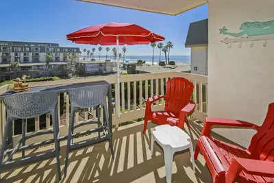 Image de C212 South Facing with Ocean & Pier Views-North Coast Village