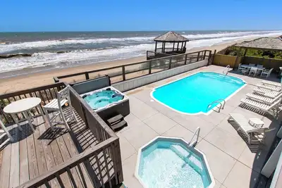 Oceanfront, 10 BRs, Elev, Pool, Rec Rm, Theater Rm, Ocean Views, Wl845, MacDaddy