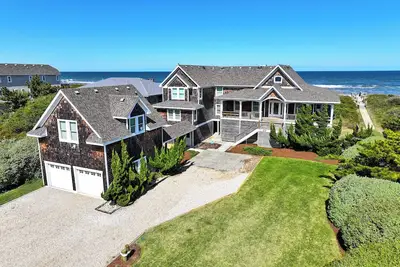 Image de Oceanfront, Ocean Views, Private Pool, Hot Tub, Ss10, The Russell Cottage