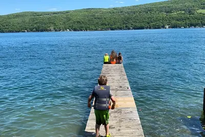 Image de Visions On Keuka- relax on the lake!