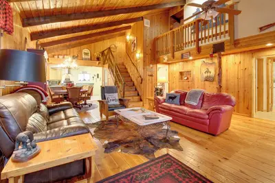 Image de White Mountains Hideaway! Family Cabin in Lakeside
