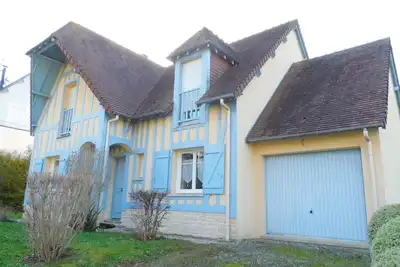 Image de Grande Villa avec Jardin, Proche Plage et Centre de Villers-sur-Mer