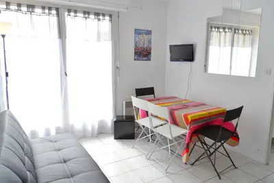 Image de Appartement 2 pièces avec balcon ensoleillé près de l'hippodrome de Cabourg