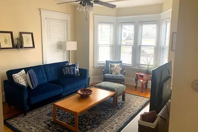 Image de Spacious & Sunny Pet-Friendly Home in an Historic New England Lakeside Town