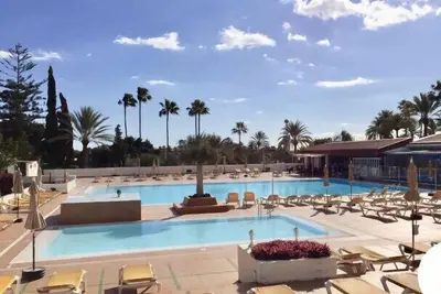 Image de Ocean View House 5 min from the beach with pool
