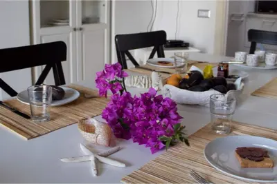 Image de Marine Cottage, 3 minute walk to the beach