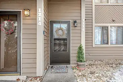 Image de Cozy, Lake View Condo in Hidden Valley with Ski Slope Access