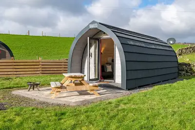 Image de Hen House - Family-friendly glamping pod on a working farm