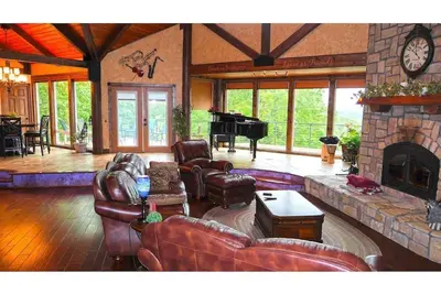 Image de Timber Ridge Lodge with a view