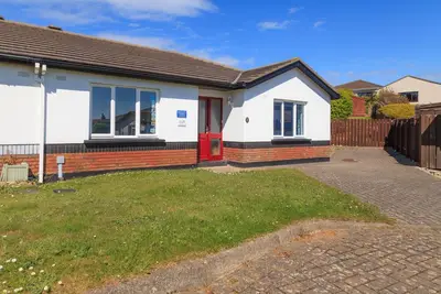 Image de 8 Links Close is a self-catering single level house, located close to the centre Port Erin.