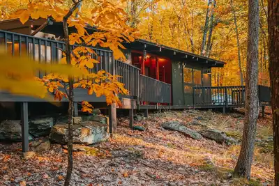Image de Fall Foliage Getaway!