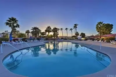 Image de Stylish House in the Indian Palms Country Club. Walking distance to Coachella!