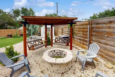 Image de Canyon Lake Retreat Across from Lake | 5 Mins to Boat Ramp | Firepit & Yard