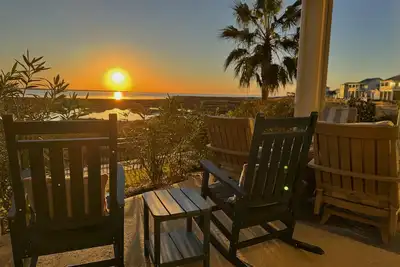 Image de Waterfront Enchantment | Bay-View Home & Casita | Courtyard, Patio & Balcony