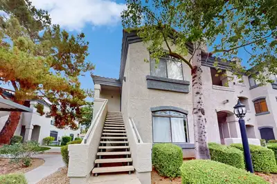 Image de Breezy Desert Retreat Upscale N. Scottsdale Condo with Community Amenities