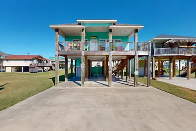 Image de Afternoon D'lite | Grill, Alfresco Dining | Walk 3 Minutes to Beach