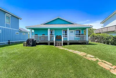 Image de The Cottage on Salt Lake | Private Dock, Grill & Yard | Near Beach