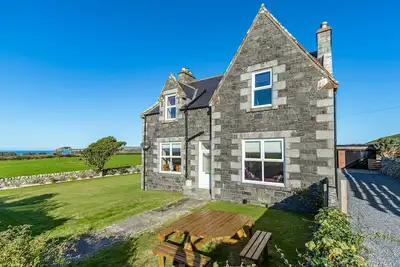 Image de Dourie Farmhouse - a house that sleeps 10 guests in 4 bedrooms