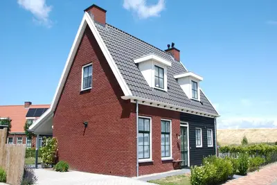 Image de Belle maison de vacances en Zélande avec bain à remous et sauna