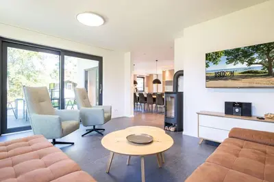 Image de Vacation home at the coastal oak