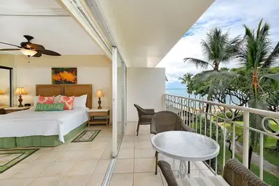 Image de Beachfront, Peek-a-Boo Ocean Views, Washer/Dryer, A/C, Wi-Fi!