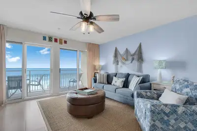 Image de BeachFront, Bch Service! Grill, pool, wifi, Kitchen, Renovated