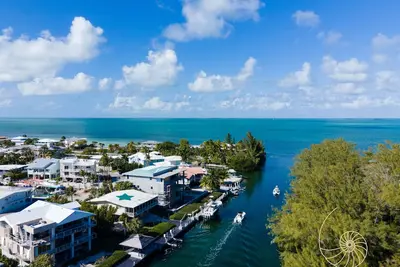 Image de Casa Del Pirata | 3 bed / 2 ba Canal Home in Islamorada